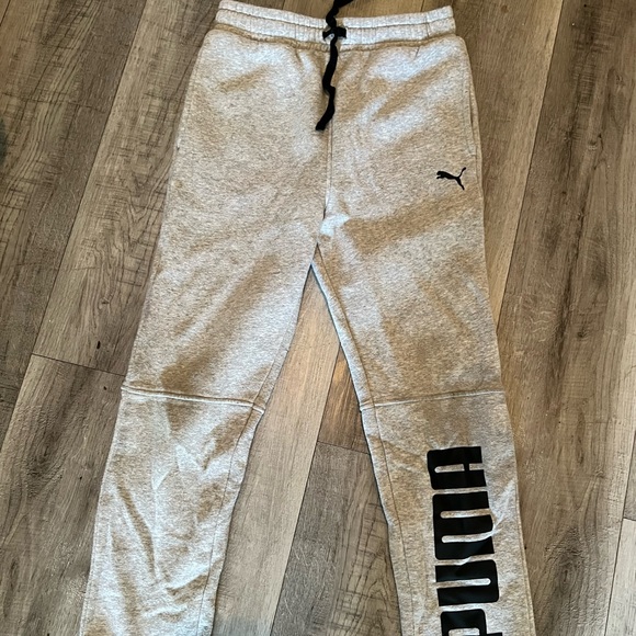 Kids puma sweats - Picture 1 of 2